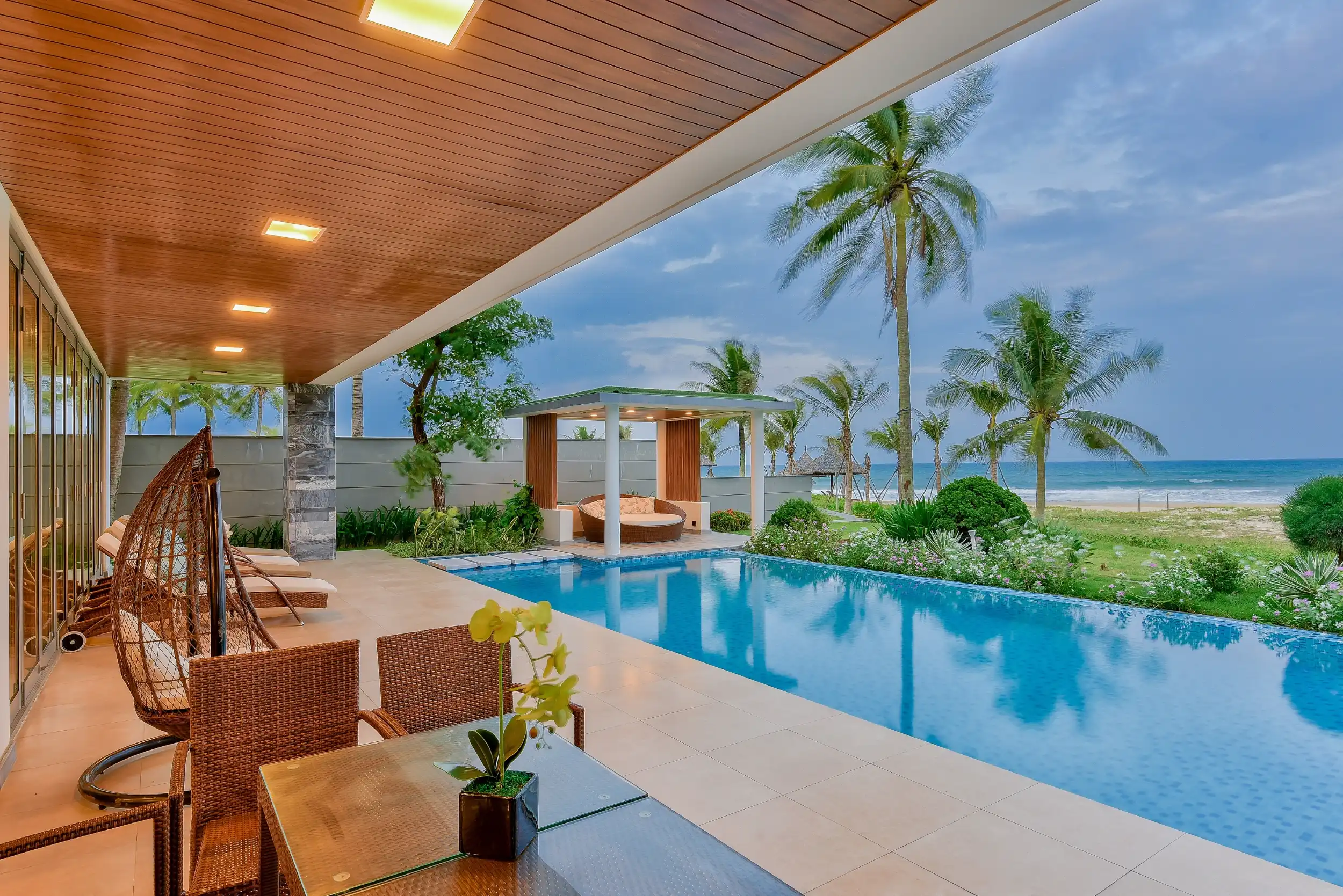 6BR Group Oasis - Hero View