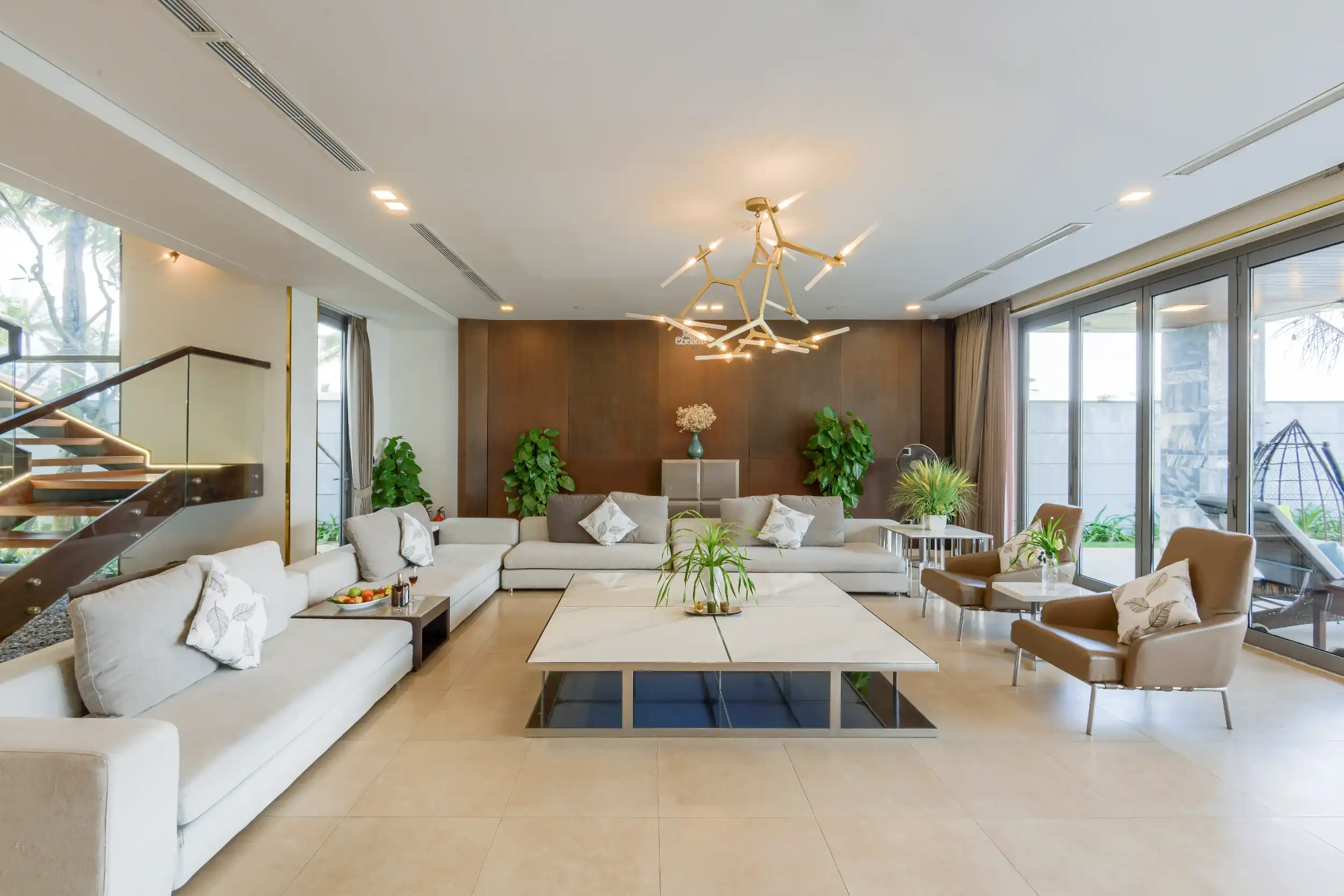 6BR Group Oasis - Dining Area