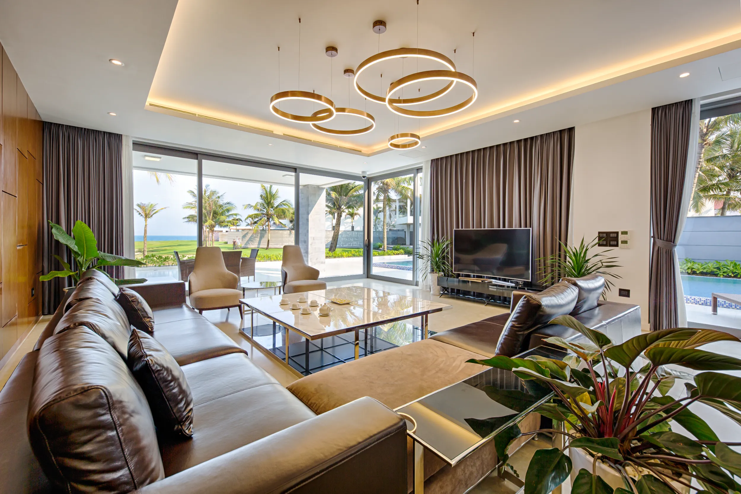 7BR Oceanfront Sanctuary