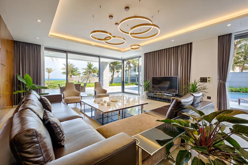 7BR Oceanfront Sanctuary